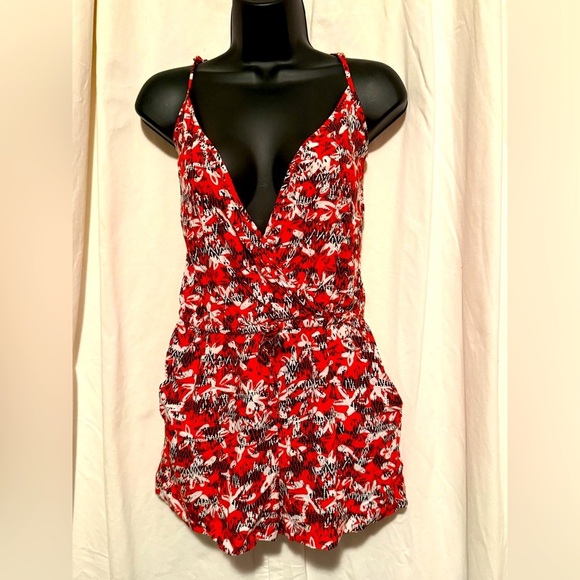 Banana Republic Women's Sz S Spaghetti Strap Red Romper With Pockets - Picture 1 of 6